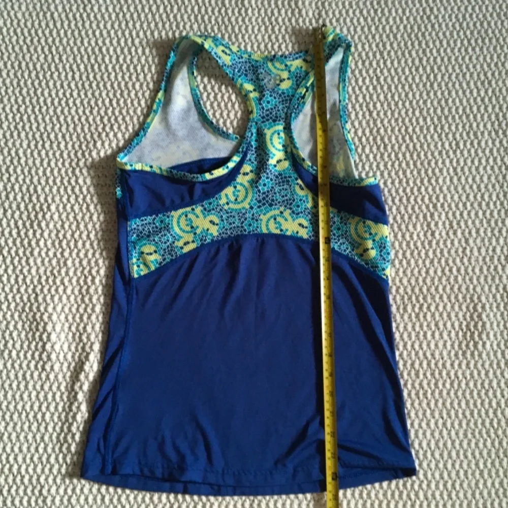 DISNEY RACERBACK SHIRT SIZE MEDIUM - Picture 4 of 4